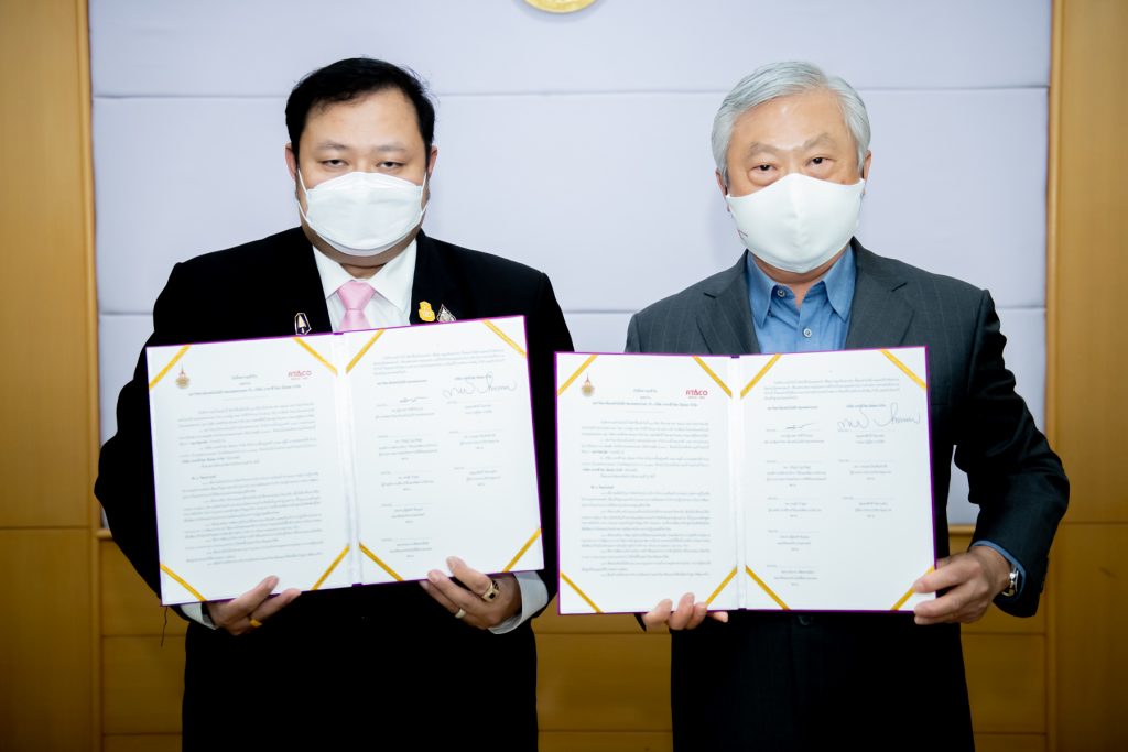 RMUTP collaborates with two companies to develop courses and enhance skills within the workplace.